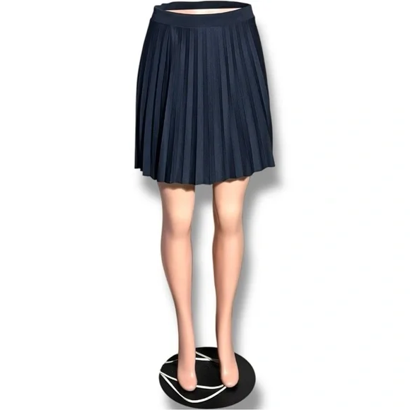 H&M Dark Navy Blue Pleated Fit and Flare High Waist Preppy Mini Skater Skirt - Picture 2 of 15